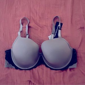 Torrid silver and black lace trimmed bra 40C